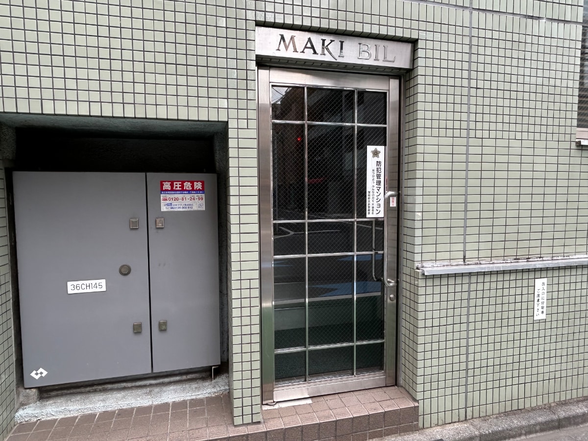 v20260501150758/fresh/building/J00100380333_3