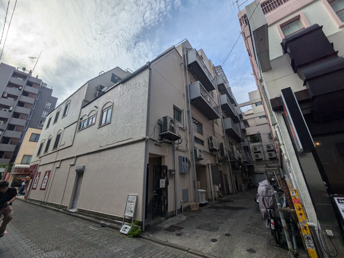 v20260501150758/fresh/building/J00100415048_11