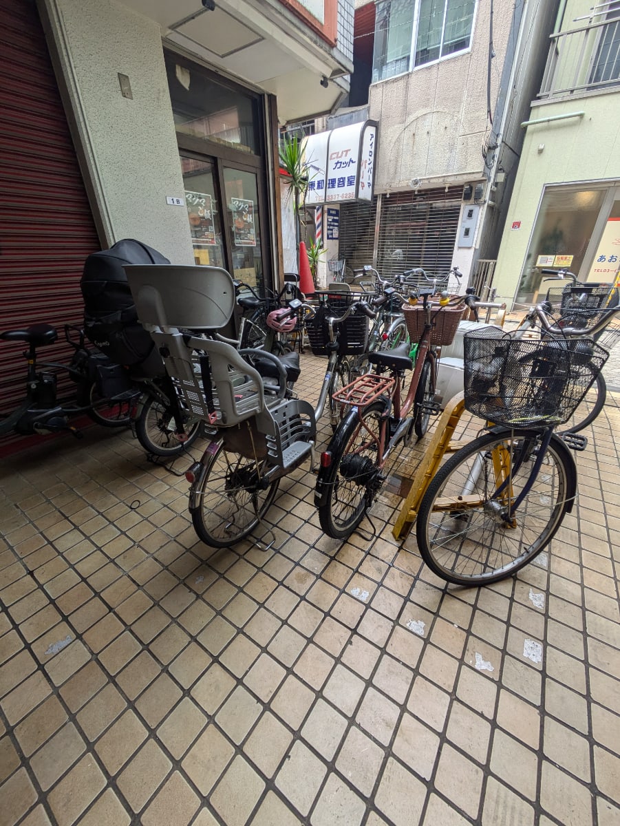 v20260501150758/fresh/building/J00100418060_11