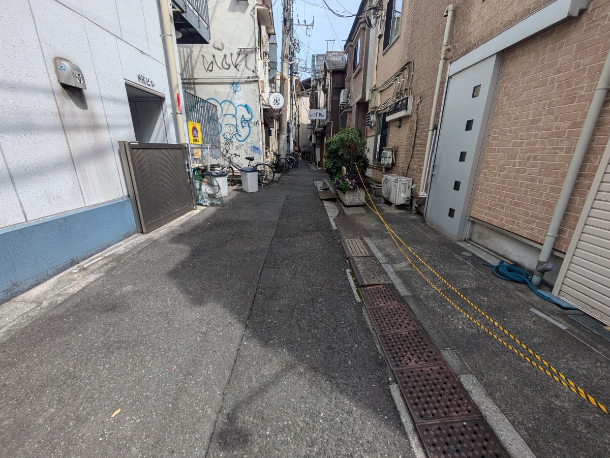 v20260501150758/fresh/building/J00100419950_6