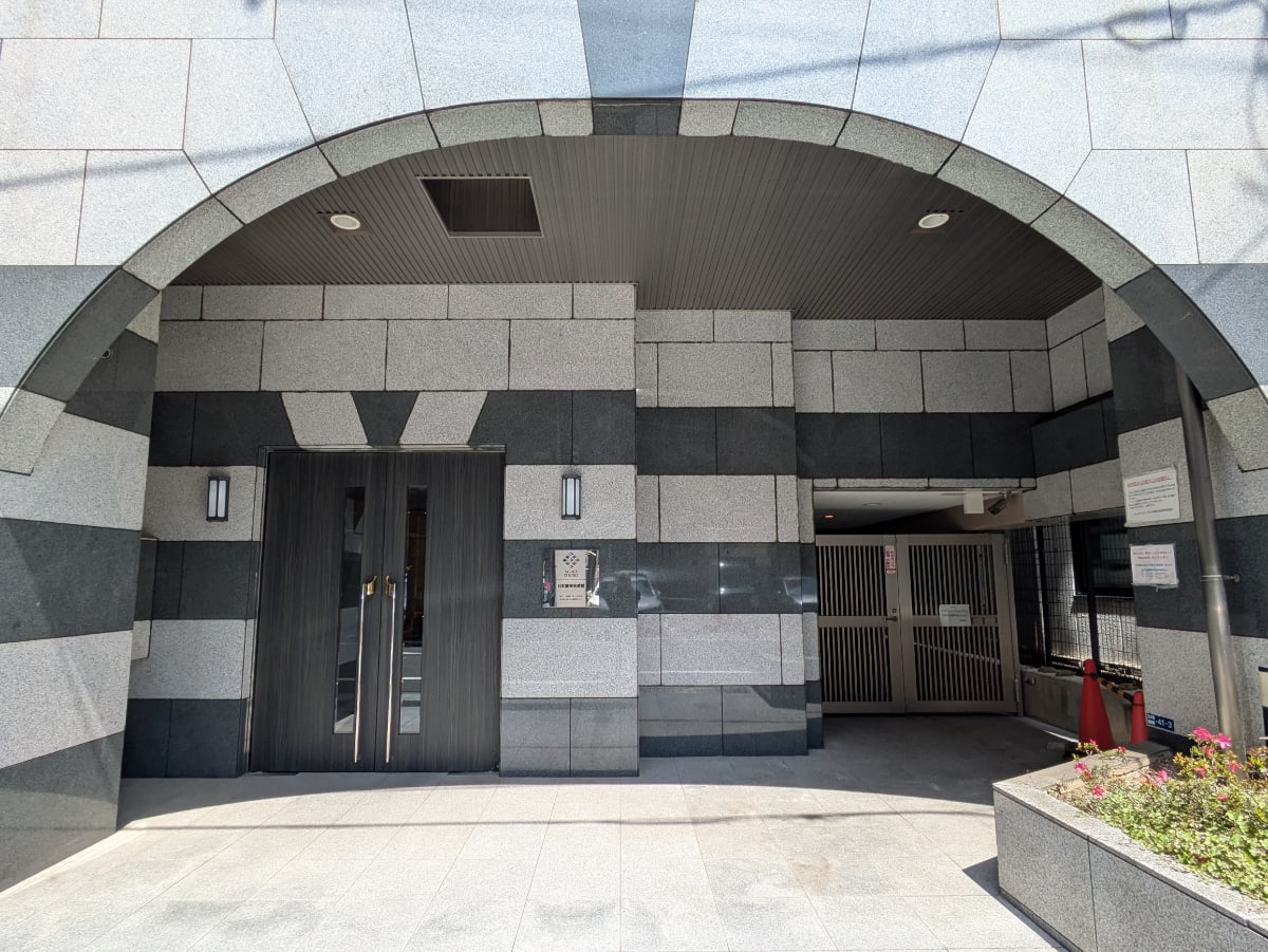 v20260501150758/fresh/building/J00100634106_3