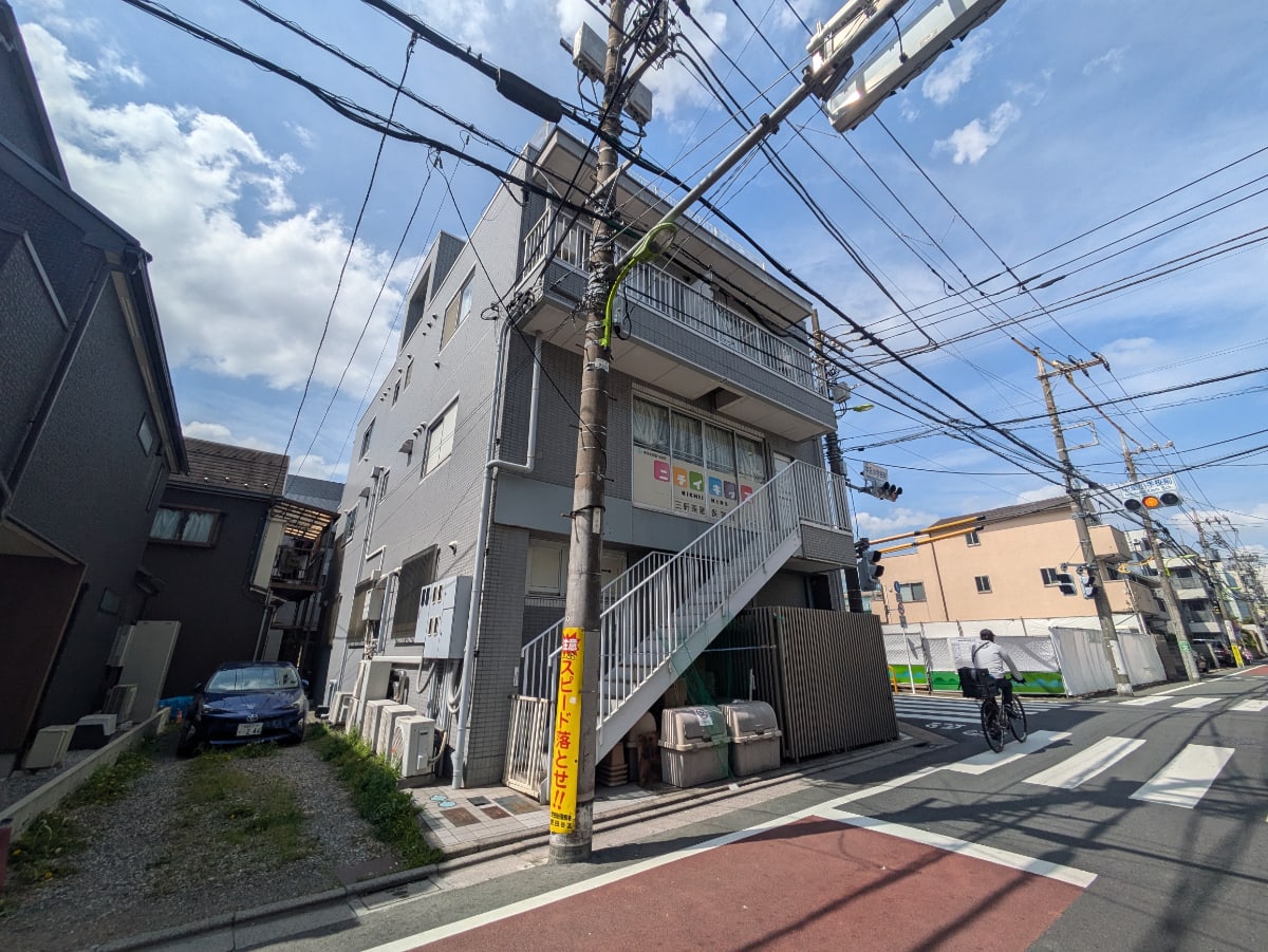 v20260506150639/fresh/building/J00100406350_6