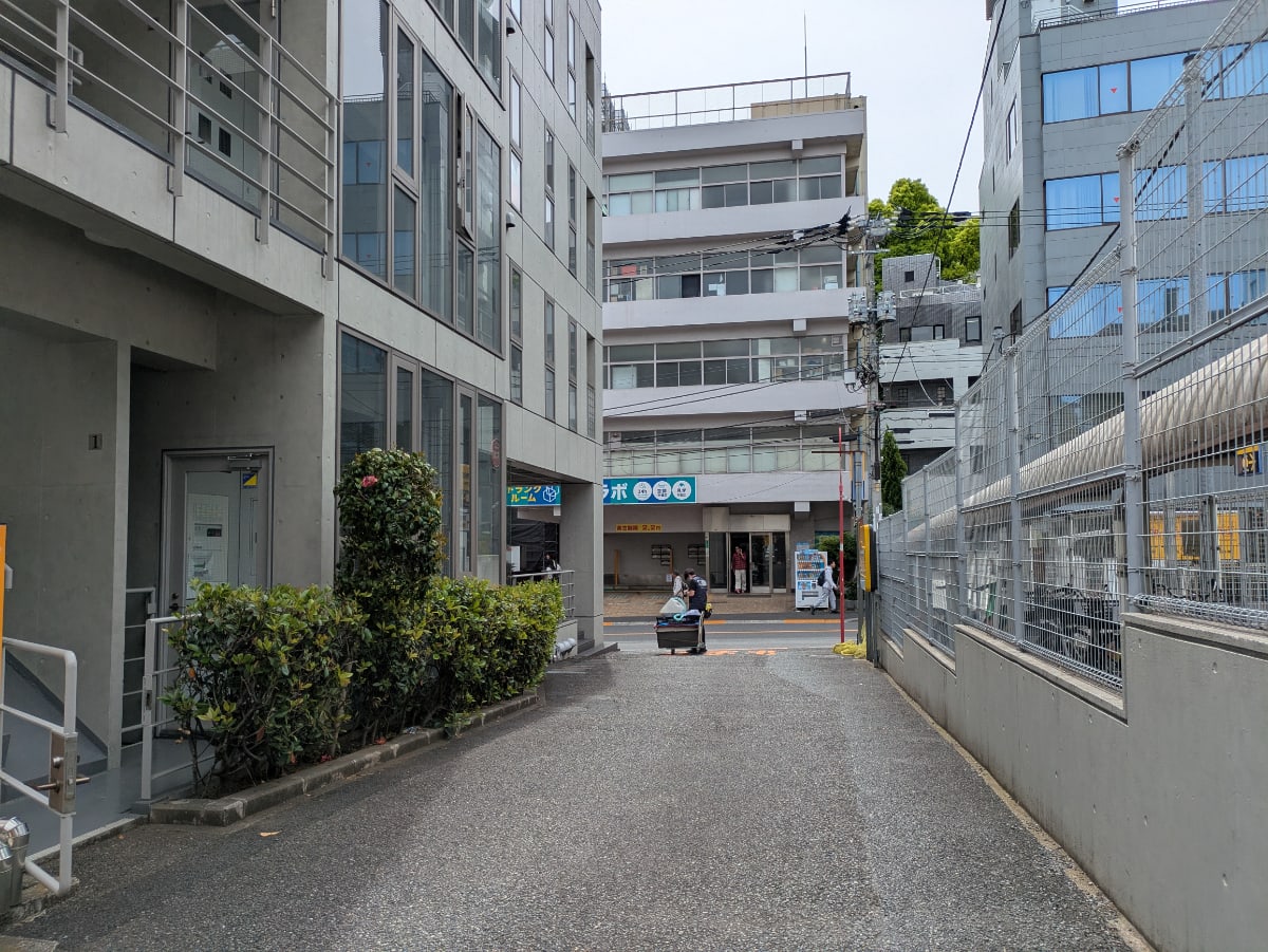 v20260507150901/fresh/building/J00100404057_16