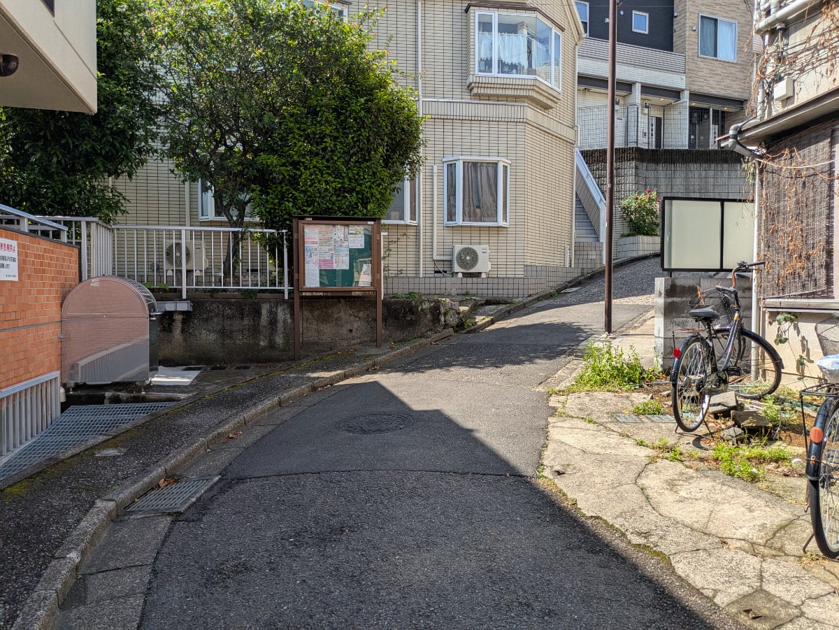 v20260508150752/fresh/building/J00100636749_9