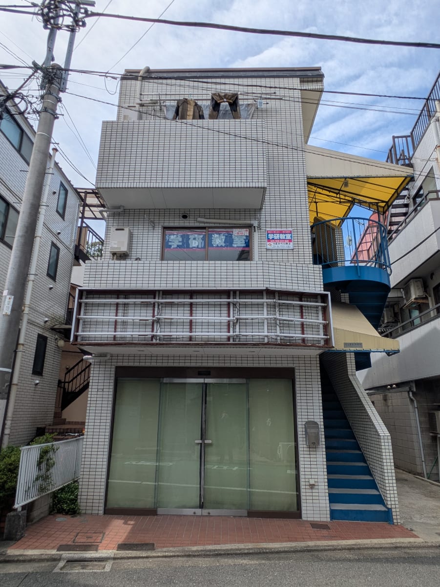 v20260509150639/fresh/building/J00100635306_5