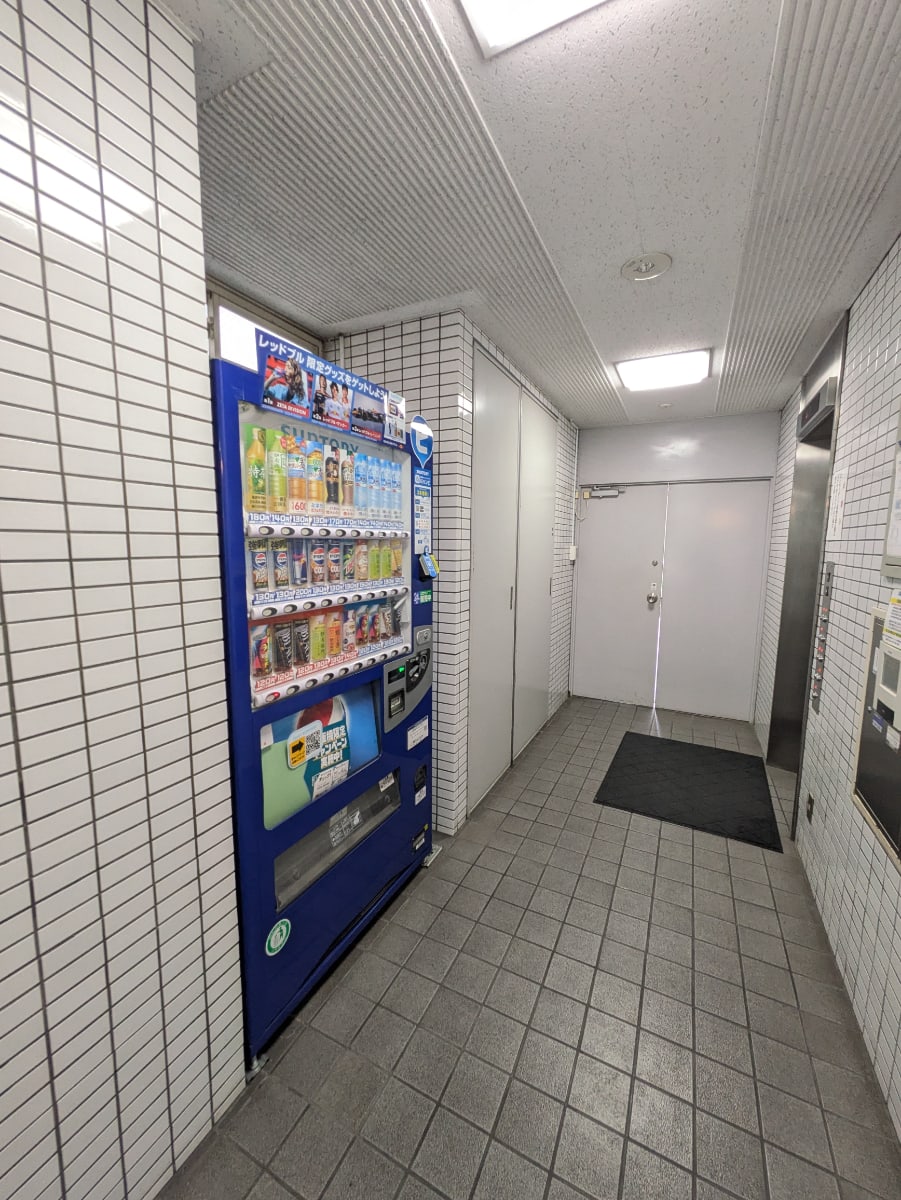 v20260512150758/fresh/building/J00100364276_12