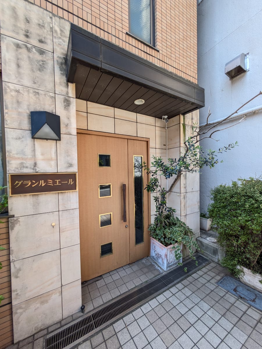 v20260515150758/fresh/building/J00100405123_8