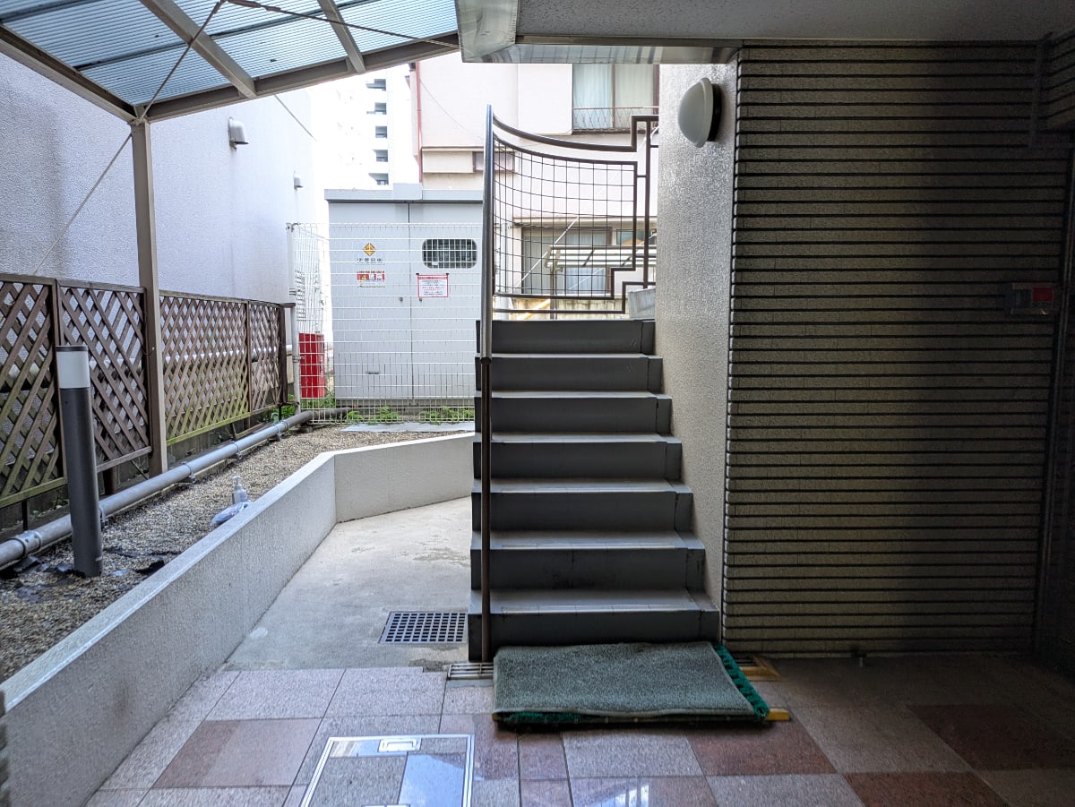 v20260517150646/fresh/building/J00100385410_12