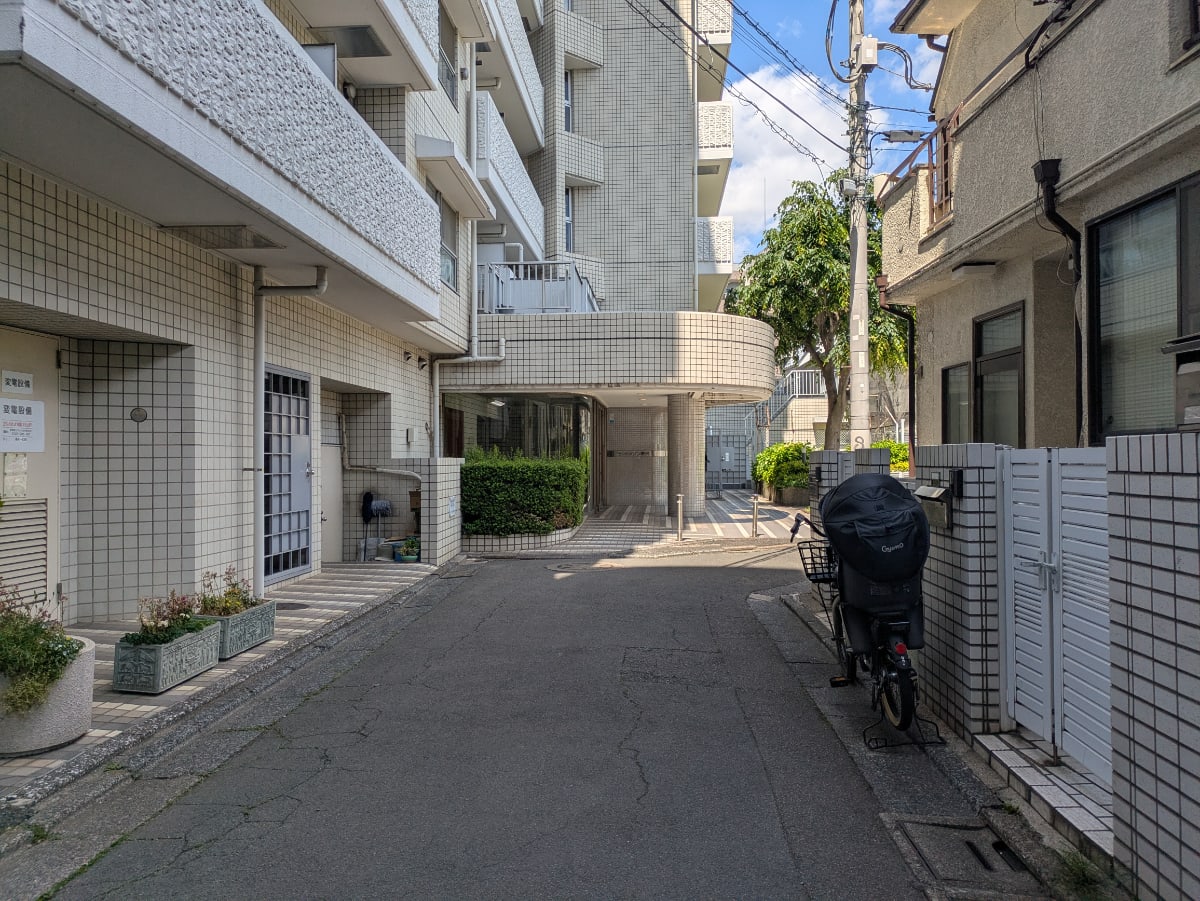 v20260521150859/fresh/building/J00100359884_17