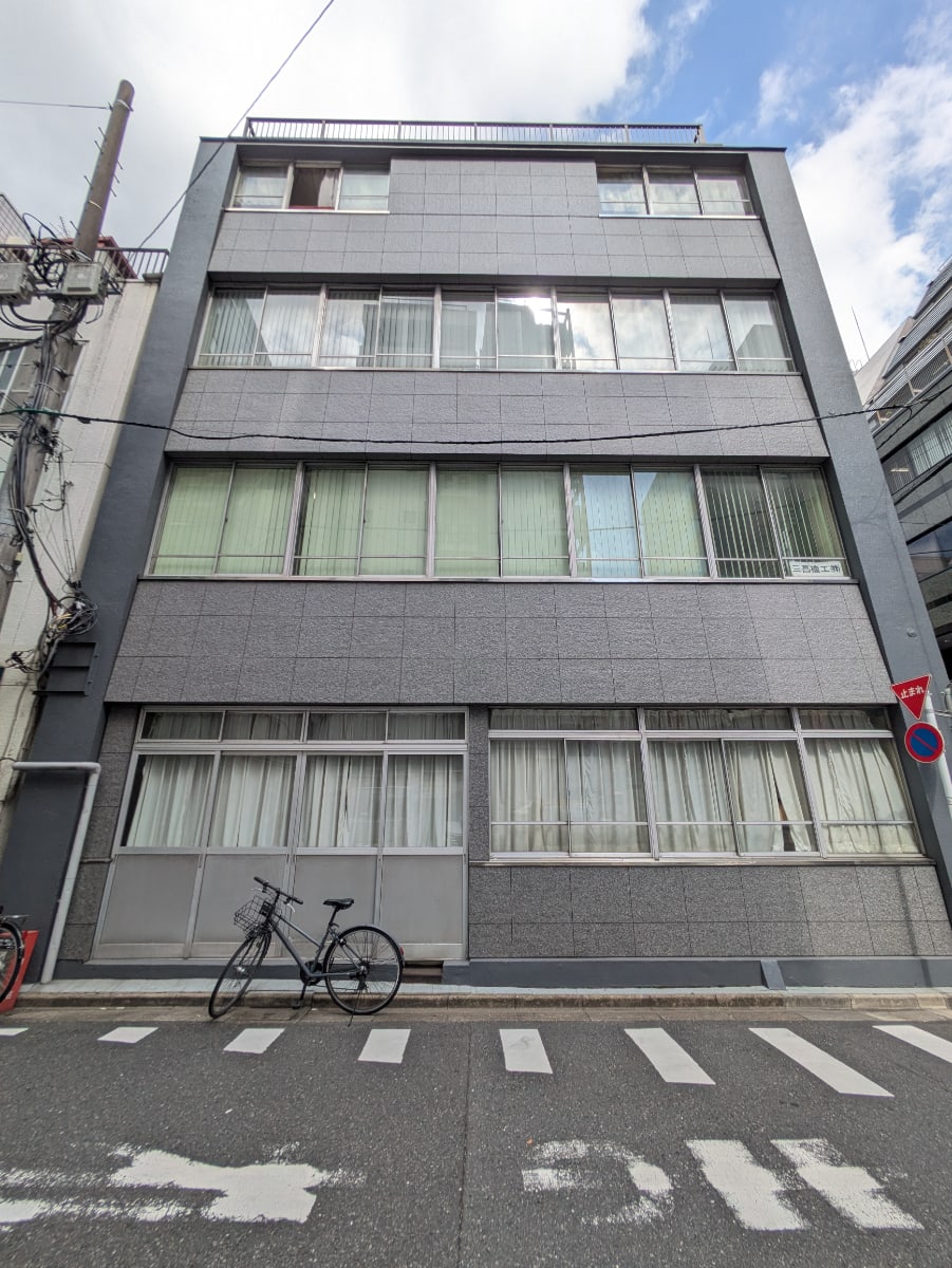 v20260524150635/fresh/building/J00100636413_13