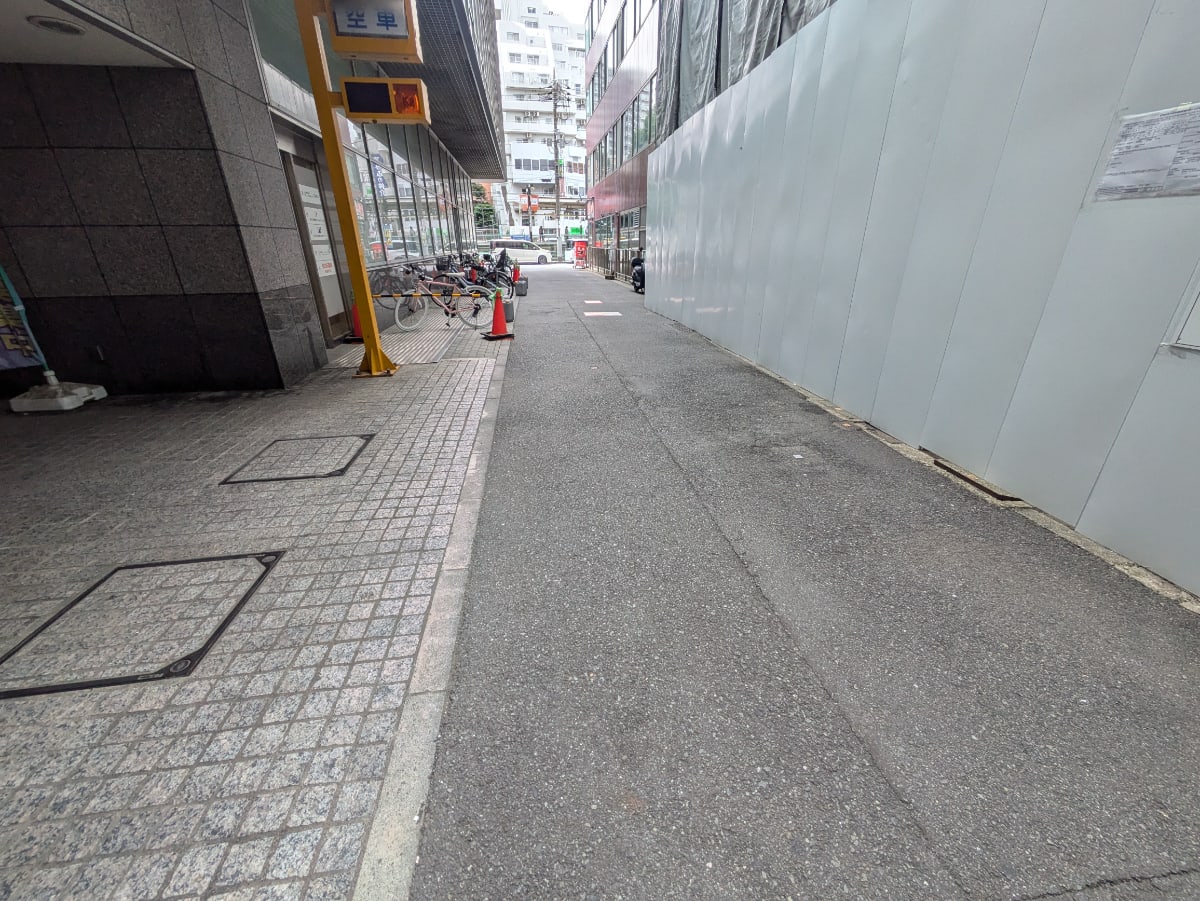 v20260602150759/fresh/building/J00100489945_11