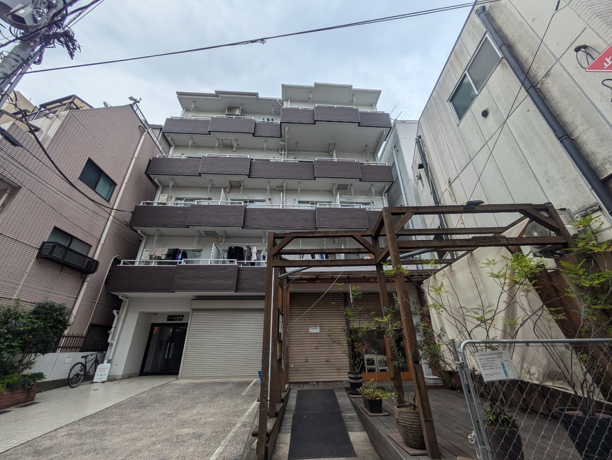 v20260613150736/fresh/building/J00100361768_1