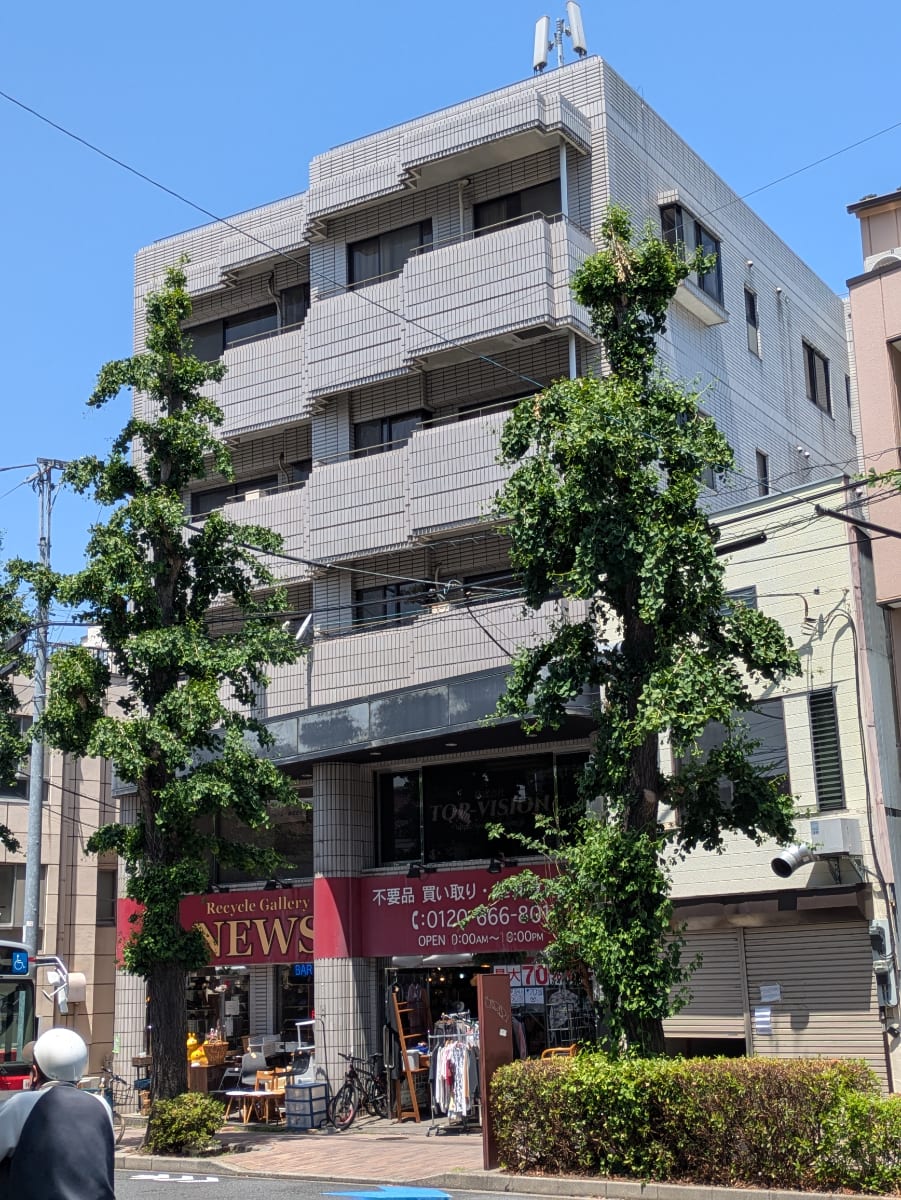 v20260613150736/fresh/building/J00100403848_17