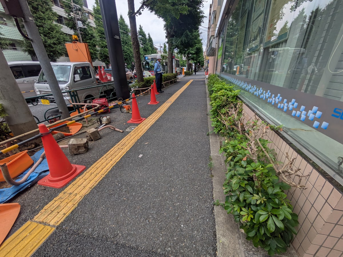 v20260620150633/fresh/building/J00100370417_12