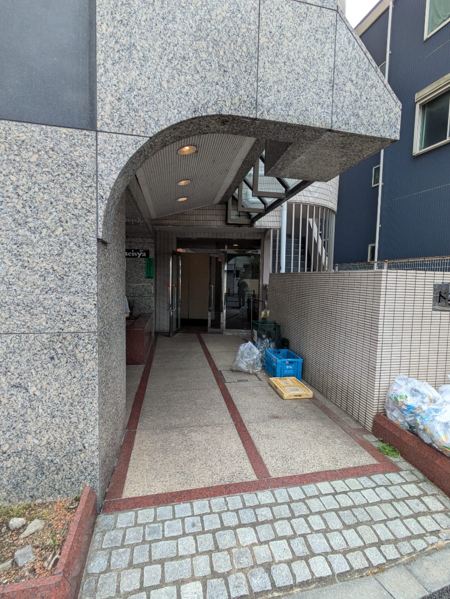 v20260623151000/fresh/building/J00100359135_13