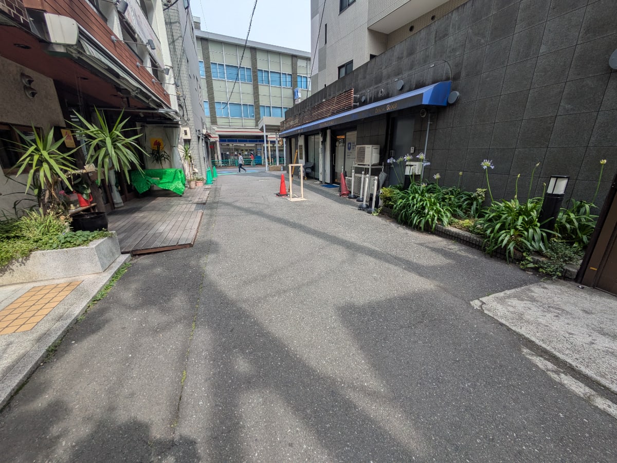 v20260623151000/fresh/building/J00100493395_2