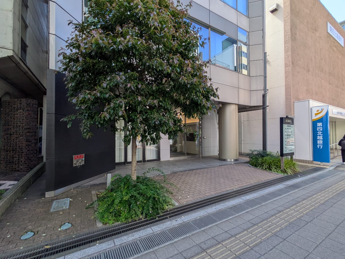 v20260625150747/fresh/building/J00100370267_10