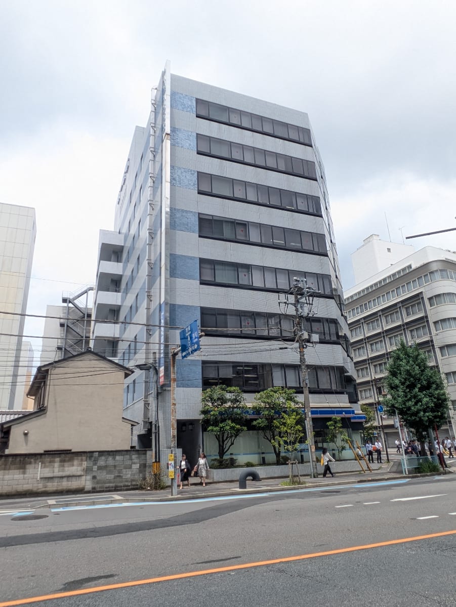 v20260712150643/fresh/building/J00100381536_10