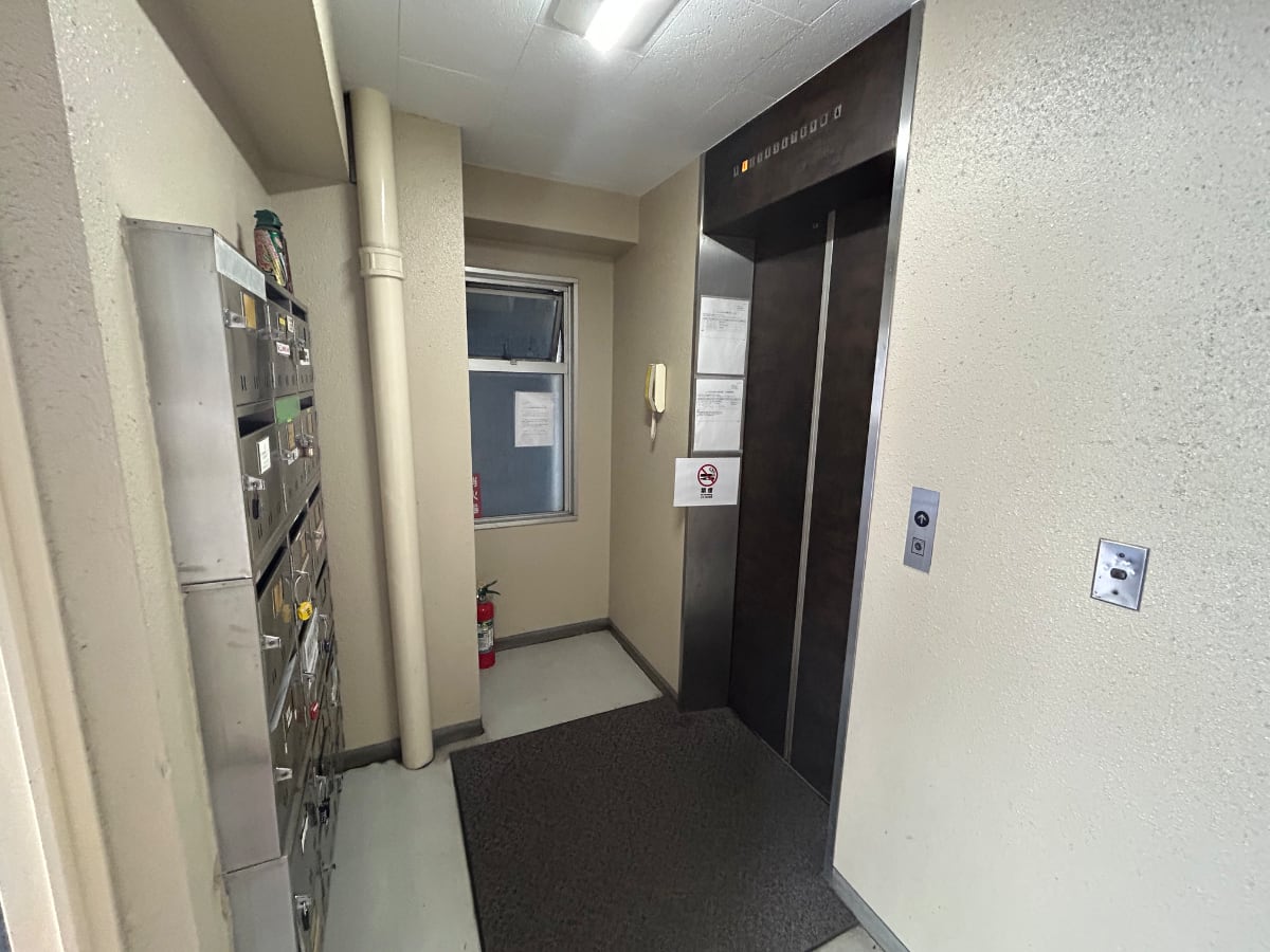 v20260719150636/fresh/building/J00100358270_9