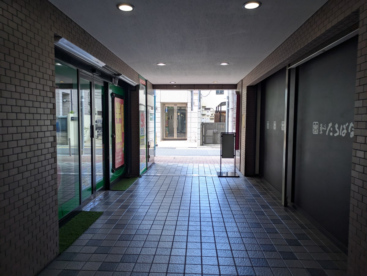 v20260802150642/fresh/building/J00100408300_9