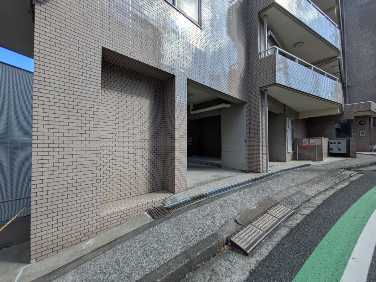 v20260812150645/fresh/building/J00100369792_9