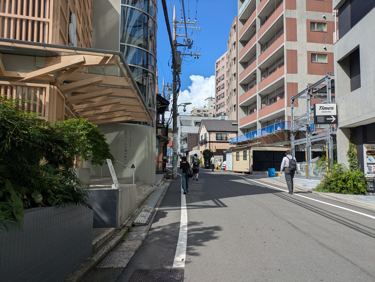 v20260818150758/fresh/building/J00100401986_12