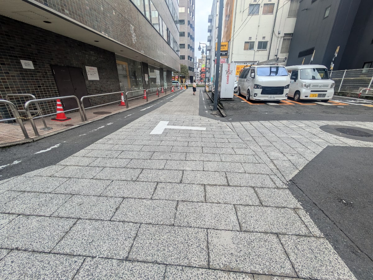 v20260910150919/fresh/building/J00100381021_13