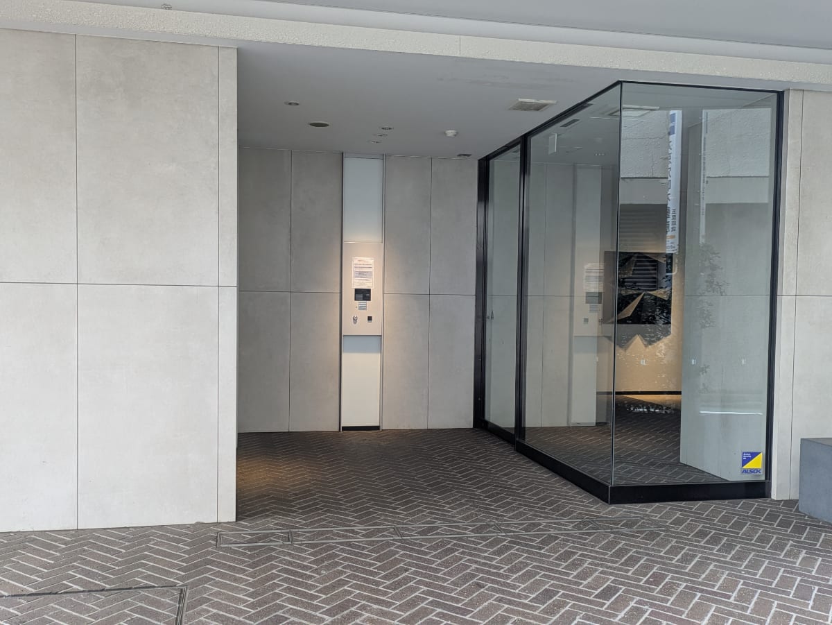 v20260928113508/fresh/building/J00100475291_3