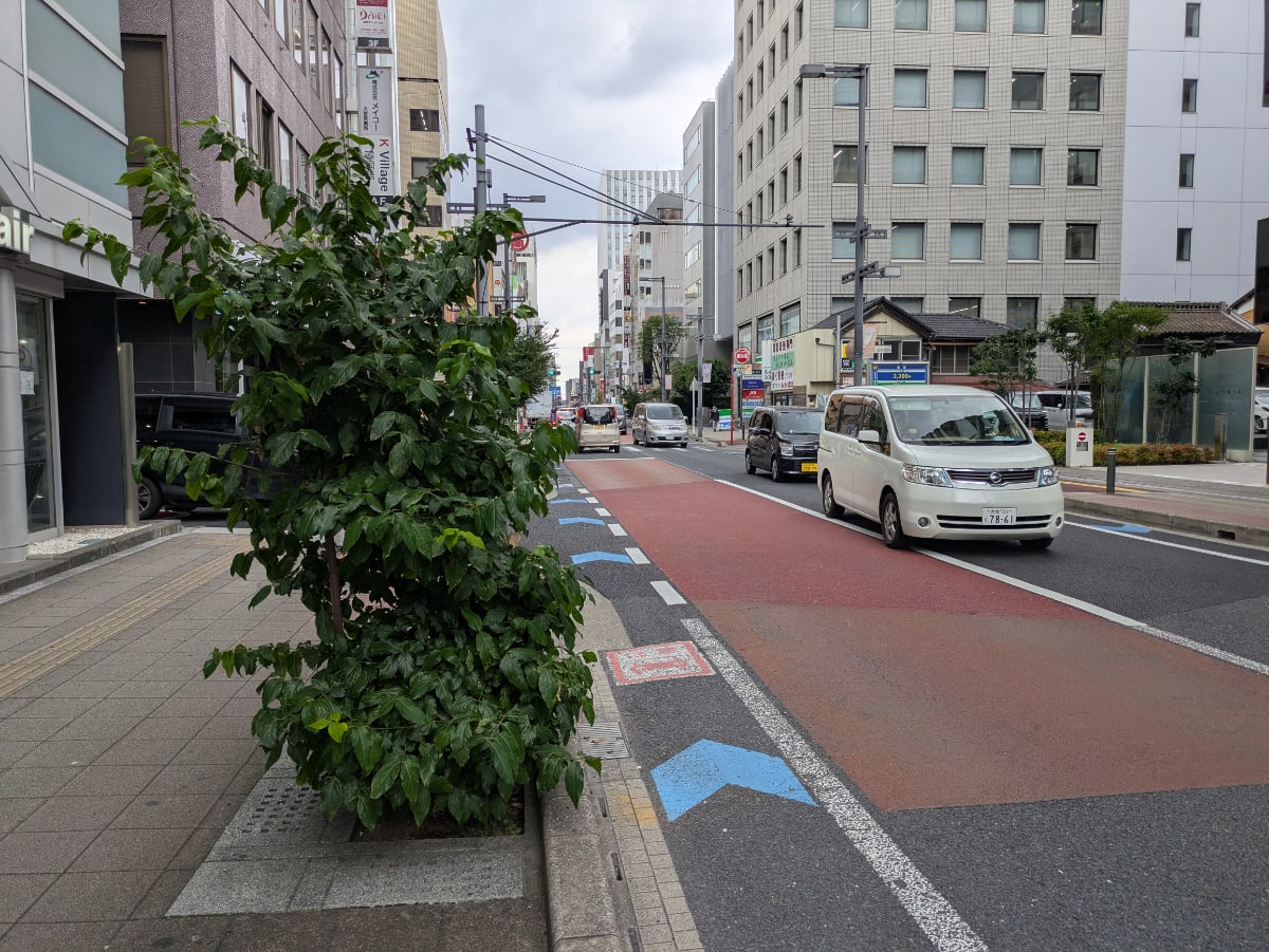 v20260928114953/fresh/building/J00100404730_2