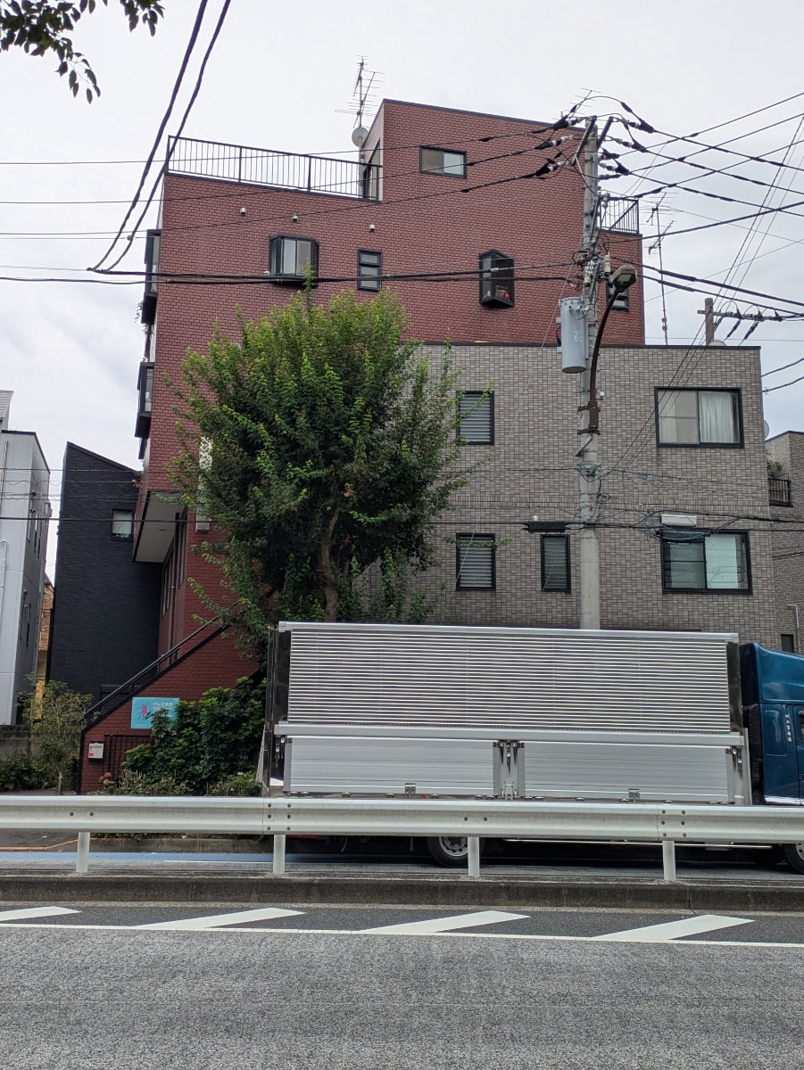 v20260928120459/fresh/building/J00100407196_6