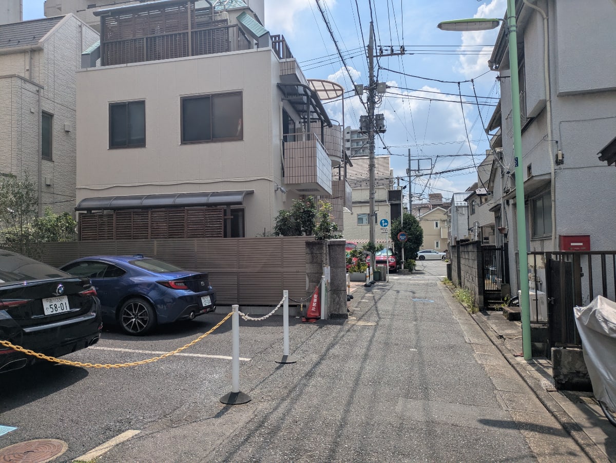 v20260928120459/fresh/building/J00100409445_2