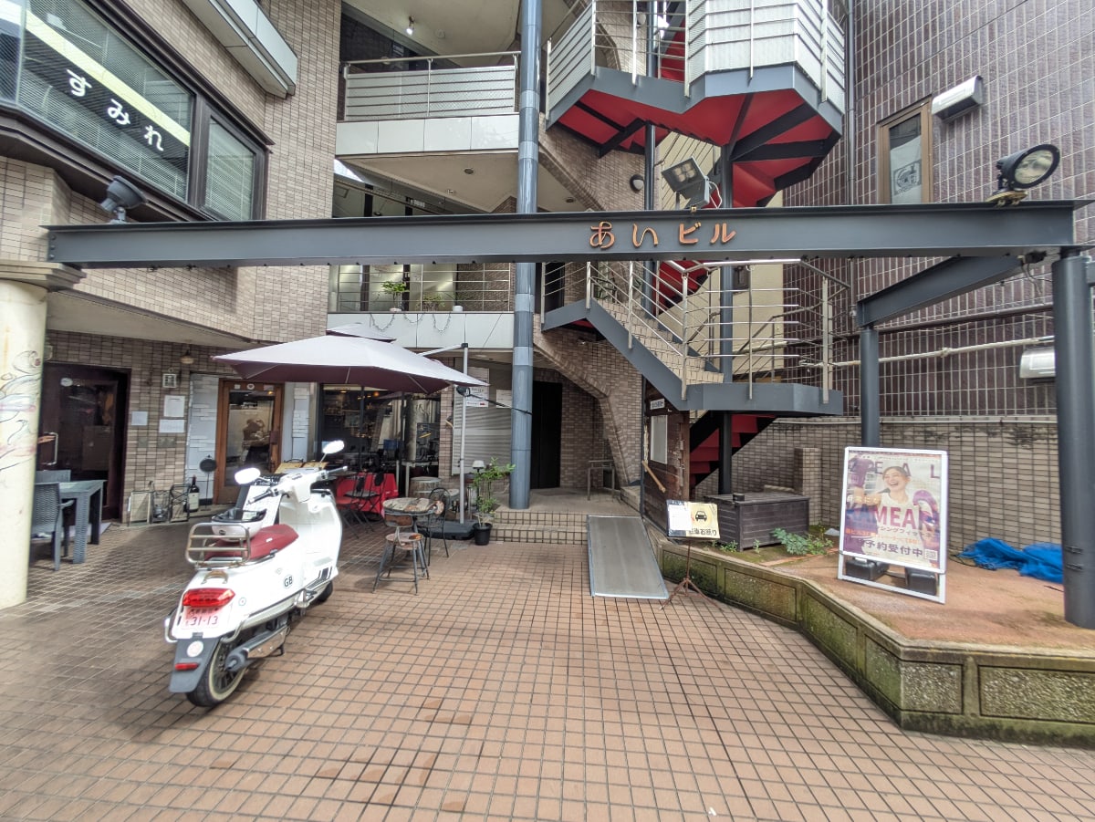 v20260928120459/fresh/building/J00100611746_3
