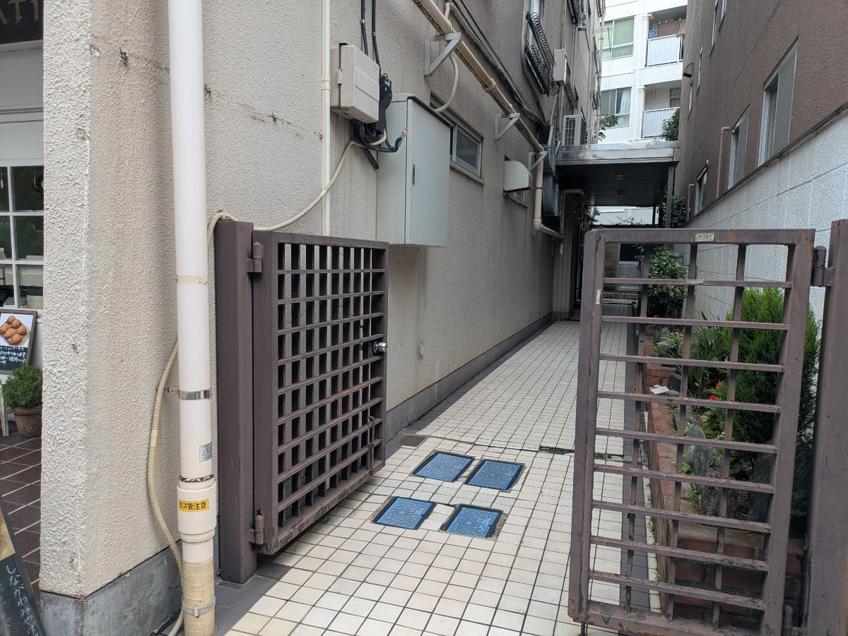 v20260928122115/fresh/building/J00100360691_13