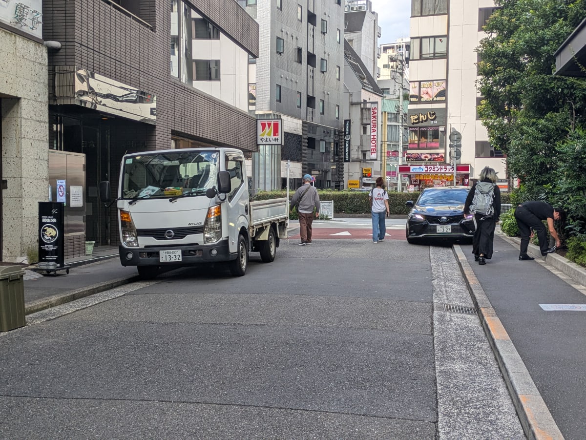 v20260928122115/fresh/building/J00100390802_16