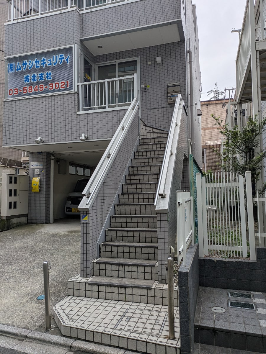 v20260928122115/fresh/building/J00100395923_9
