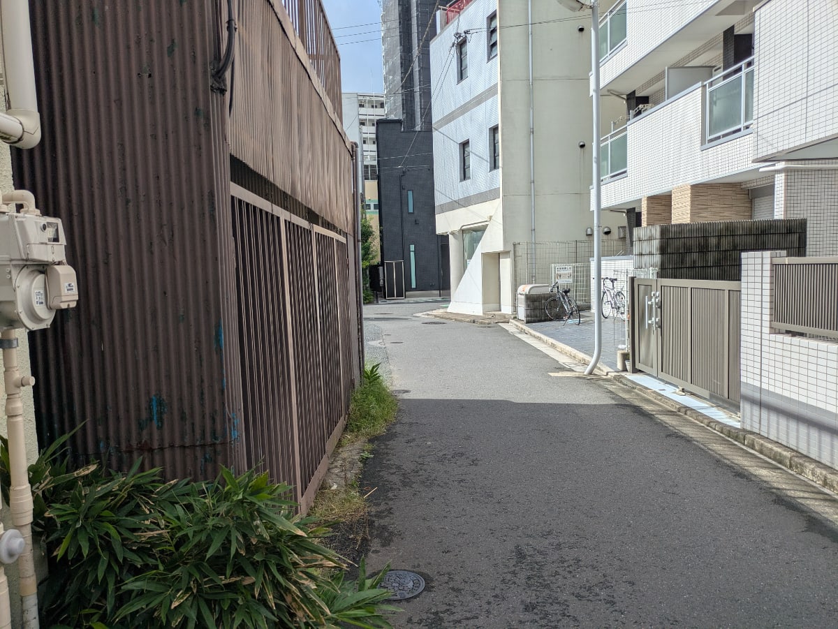 v20260928122115/fresh/building/J00100494262_2