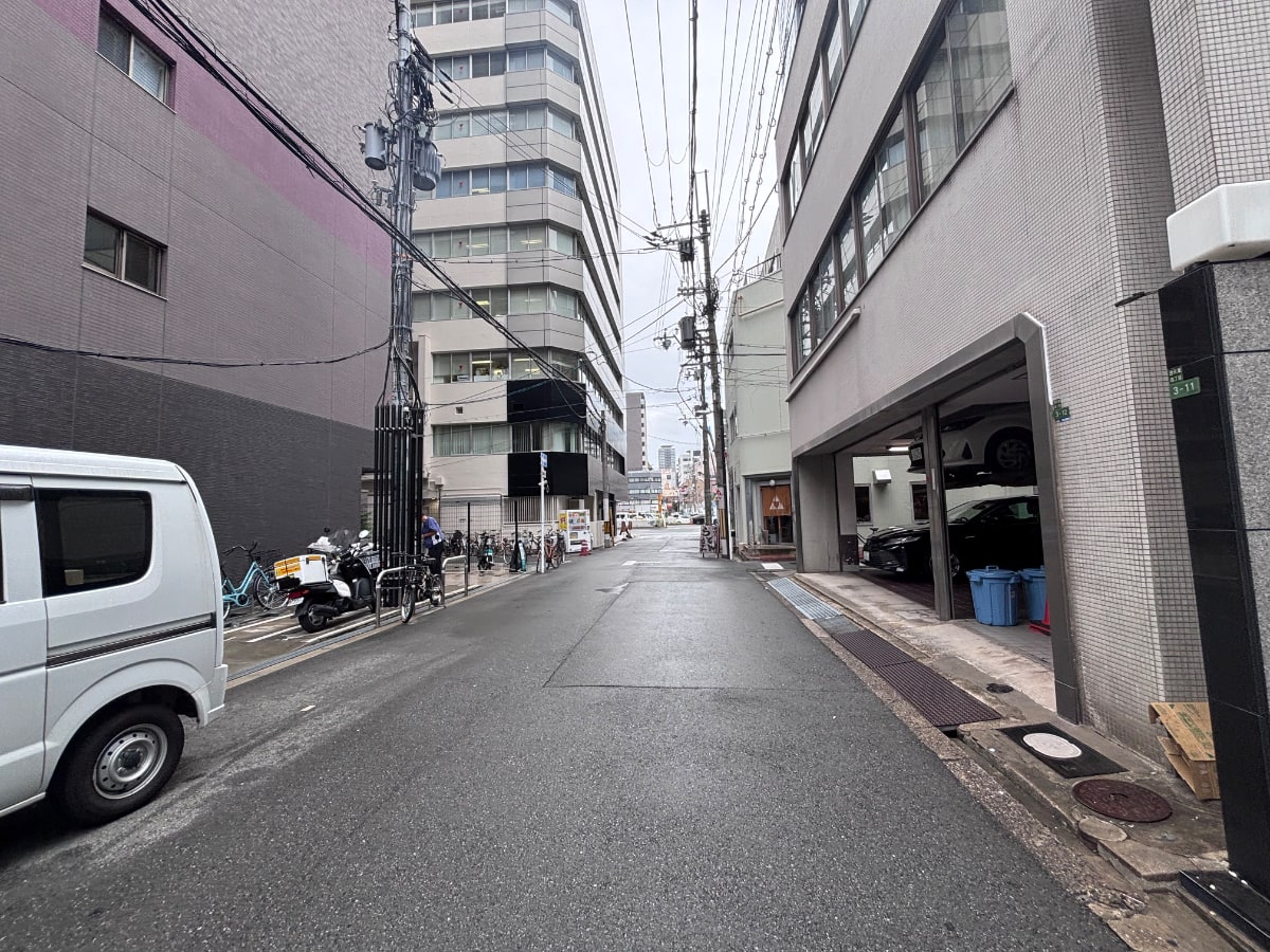 v20260928122115/fresh/building/J00100641324_13