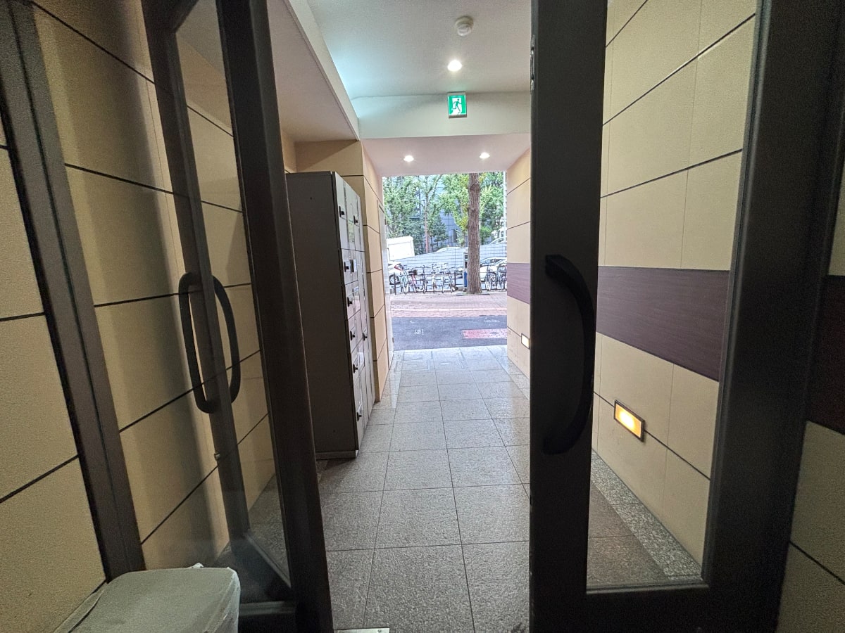 v20260928122115/fresh/building/J00100648085_12