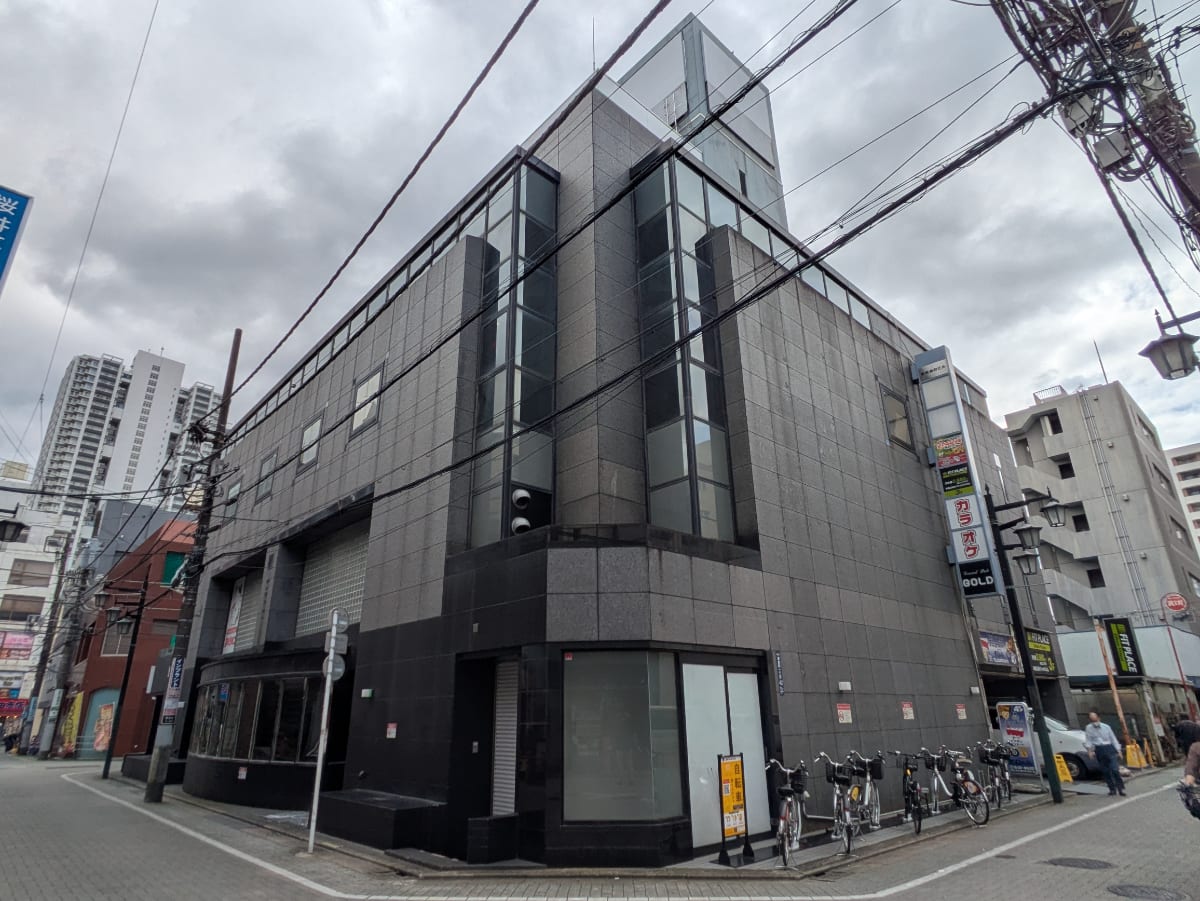 v20260928125745/fresh/building/J00100363712_8