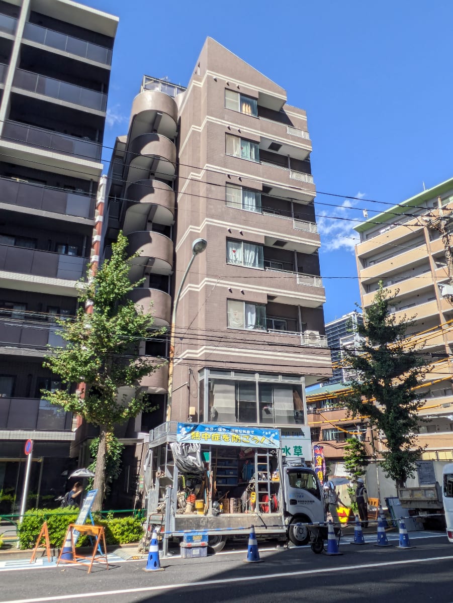 v20260928125745/fresh/building/J00100369988_6