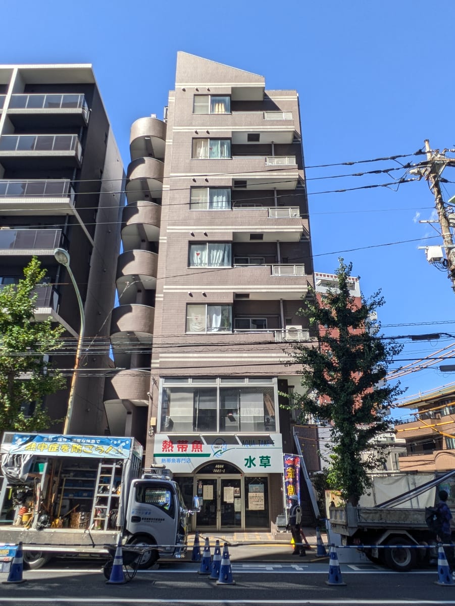 v20260928125745/fresh/building/J00100369988_8