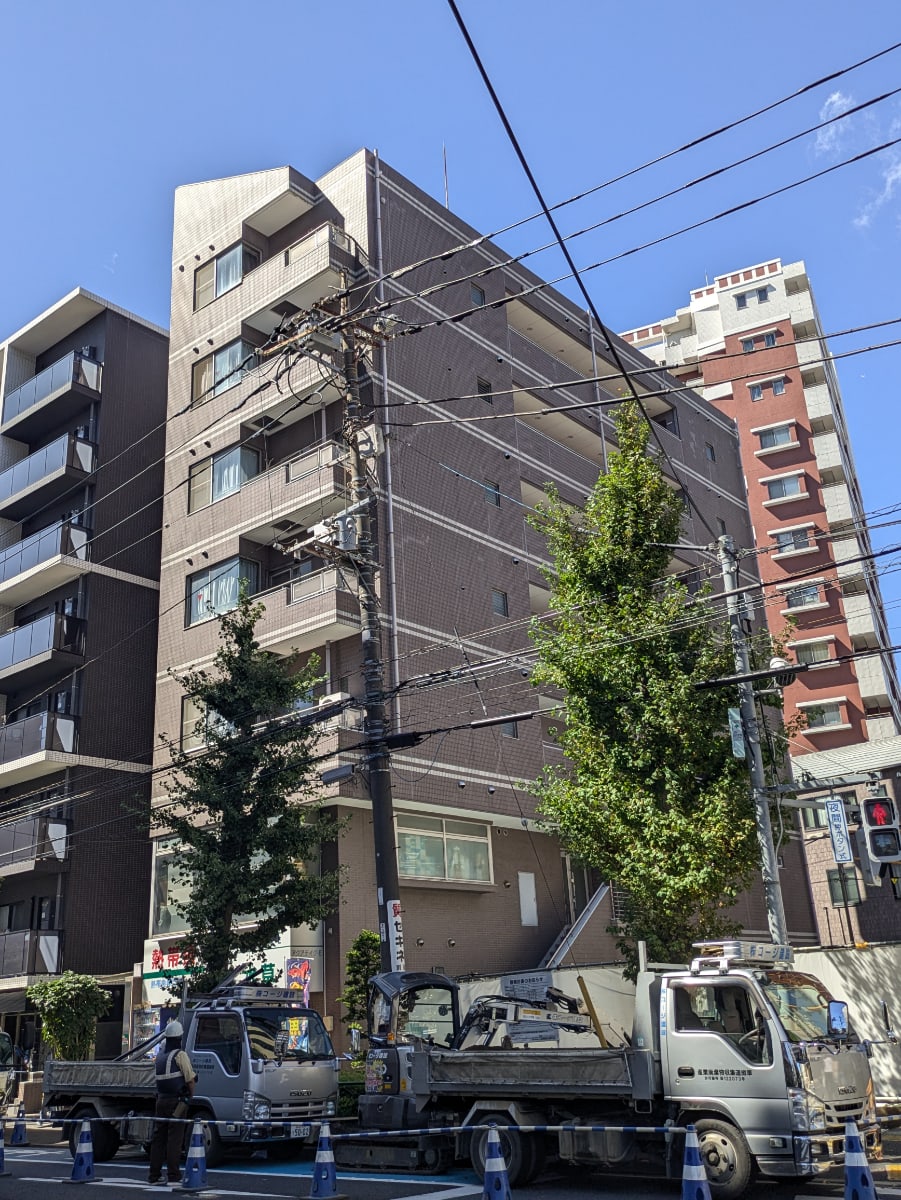 v20260928125745/fresh/building/J00100369988_9
