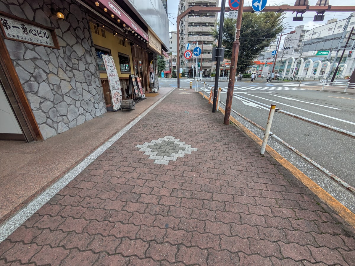 v20260928125745/fresh/building/J00100370755_9