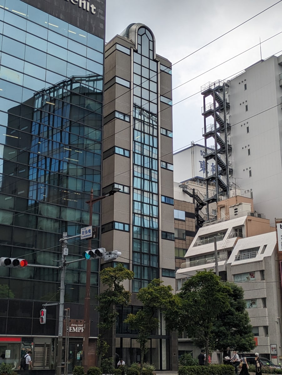 v20260928131807/fresh/building/J00100462842_5
