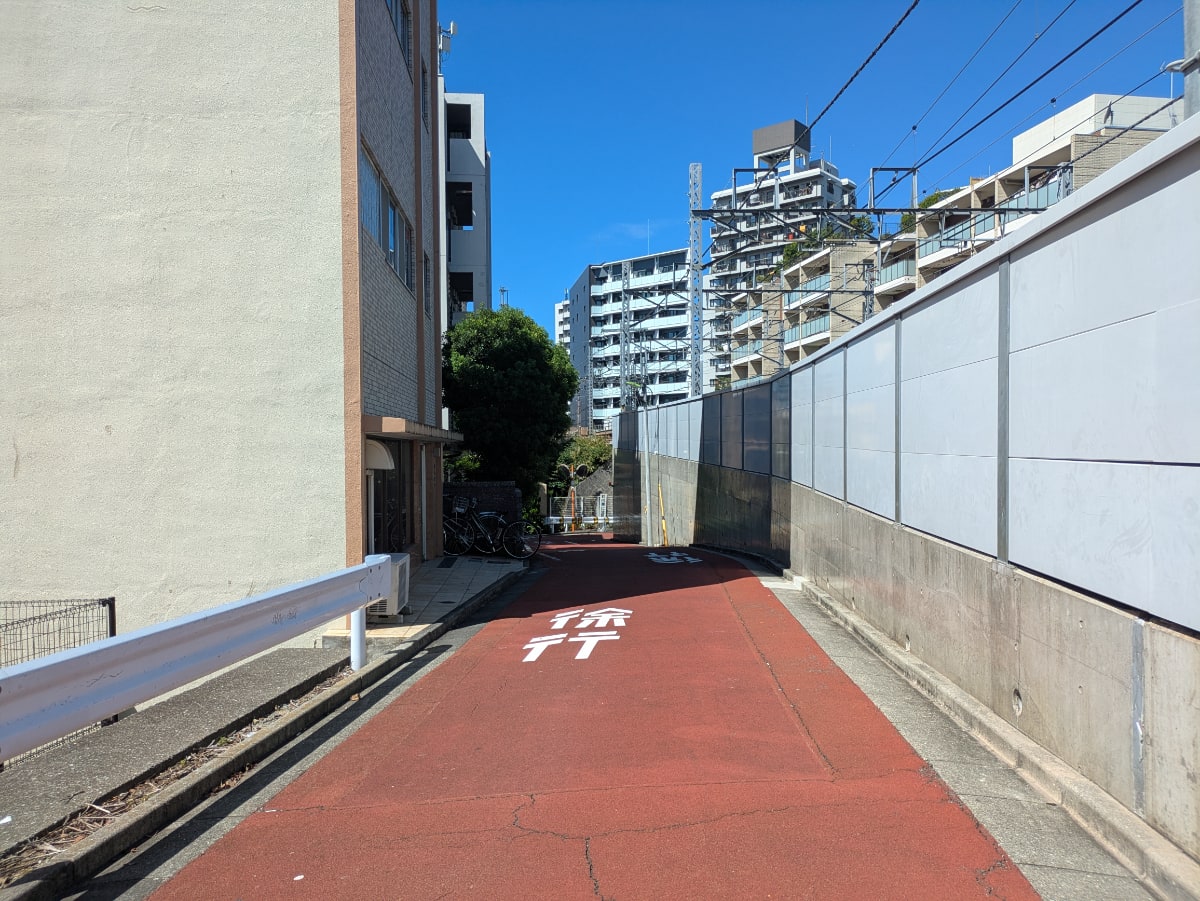 v20260928150753/fresh/building/J00100393695_13