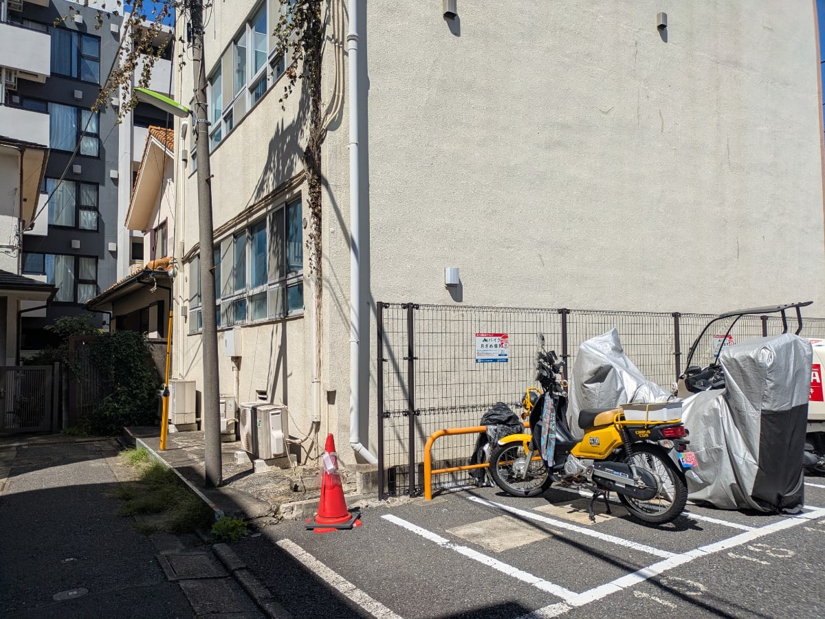 v20260928150753/fresh/building/J00100393695_16