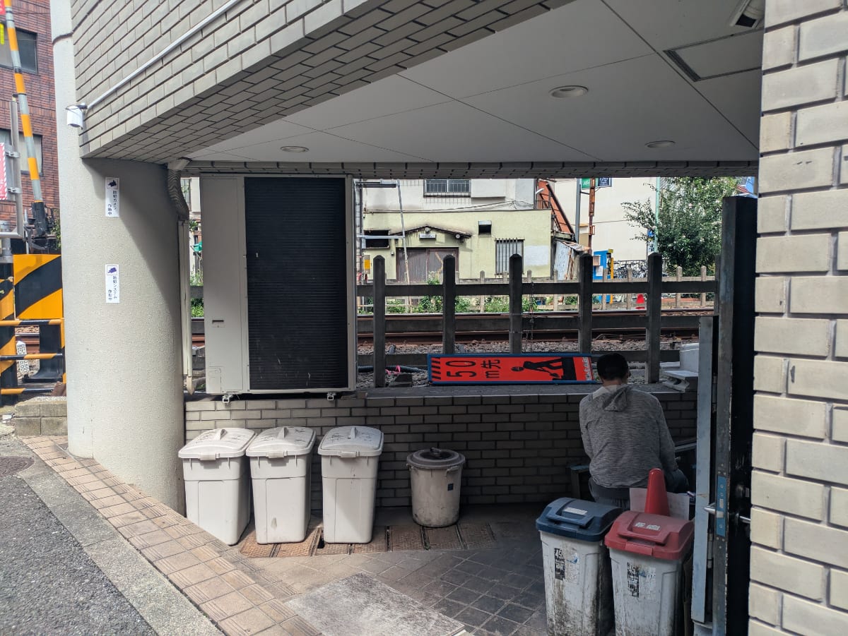 v20260930151010/fresh/building/J00100396132_64