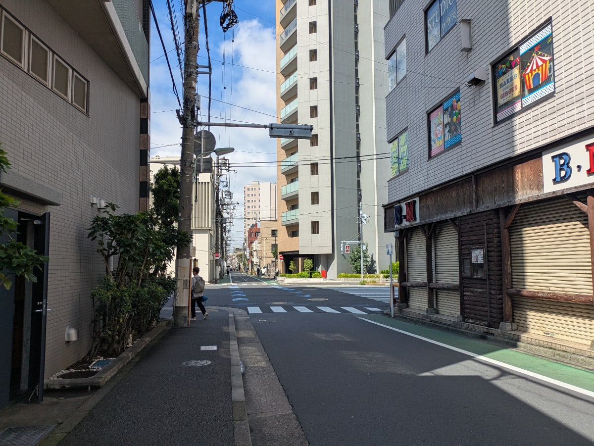 v20260930151010/fresh/building/J00100466932_16