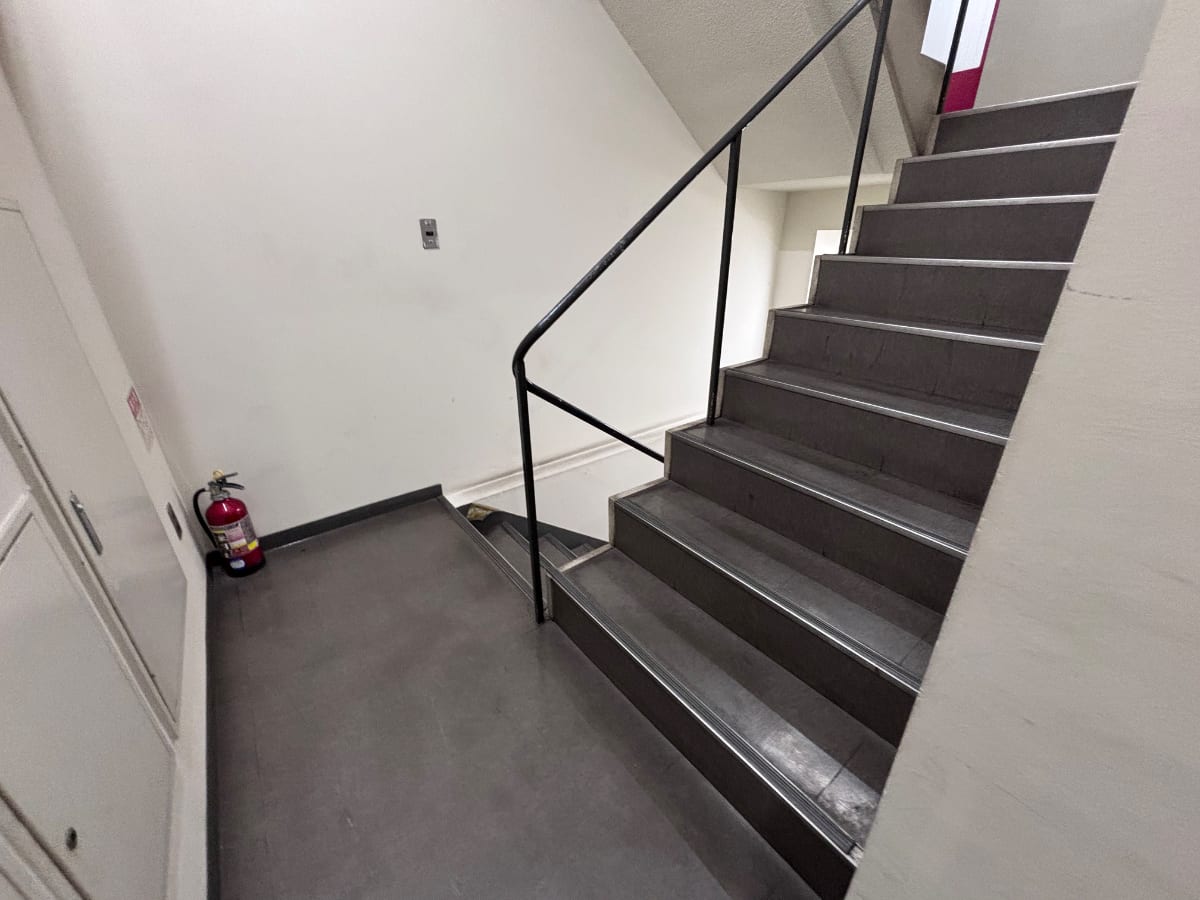 v20260930151010/fresh/building/J00100630948_7
