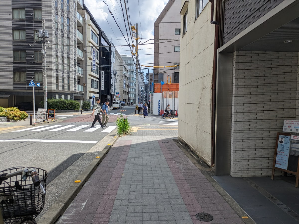 v20261002150806/fresh/building/J00100415324_17